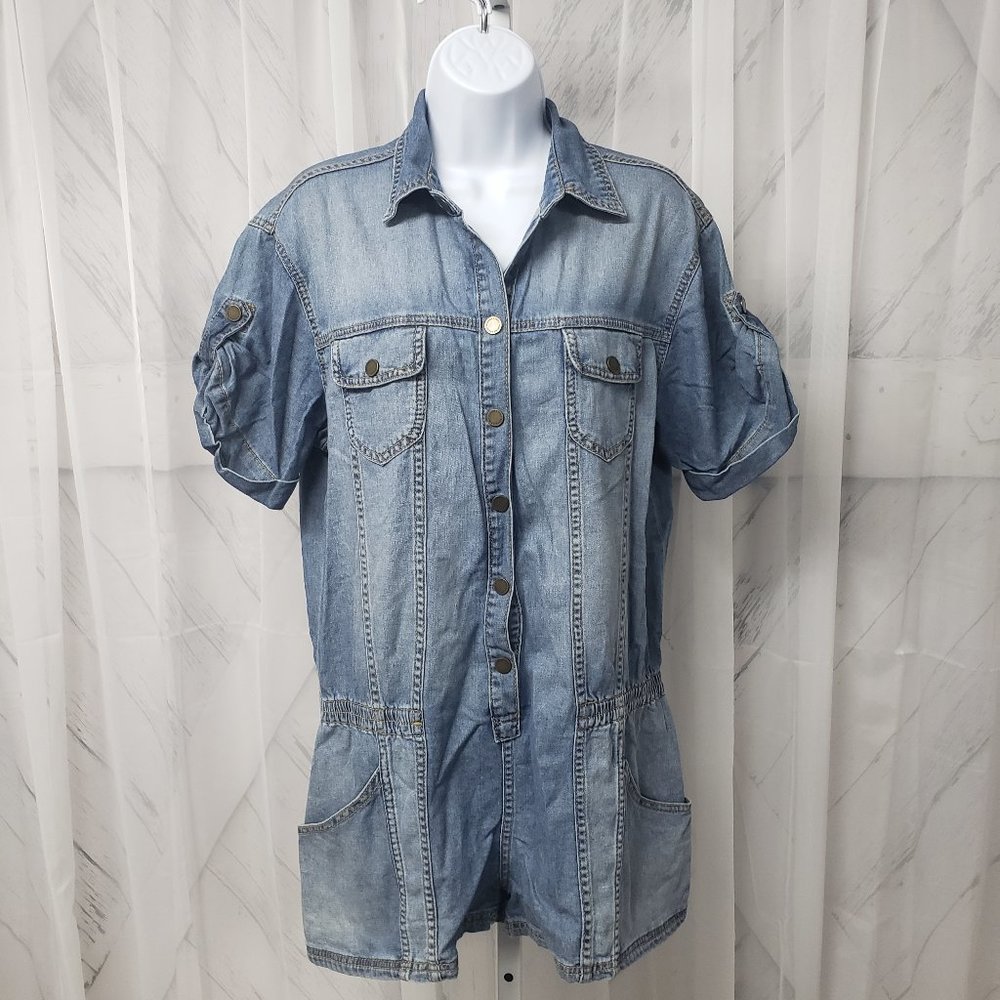 BCBGMaxazria Blue Denim Snap Jumper Romper Size S